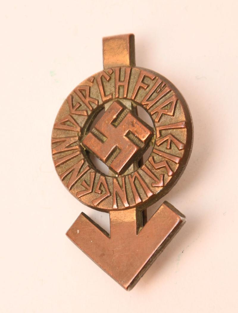 GERMAN WWII HITLER YOUTH PROFICIENCY BADGE IN BRONZE.