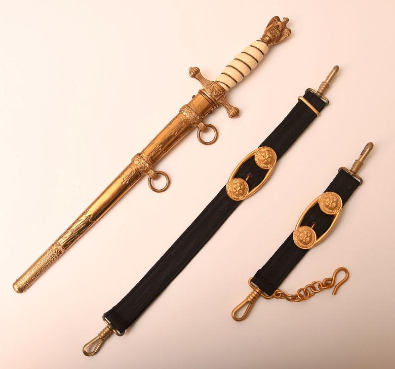 GERMAN WWII NAVAL OFFICERS DAGGER WITH STRAPS.