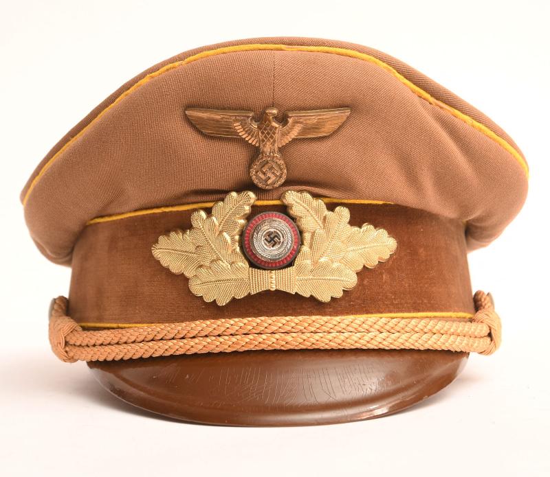 GERMAN WWII POLITICAL LEADERS REICH LEVEL VISOR CAP.