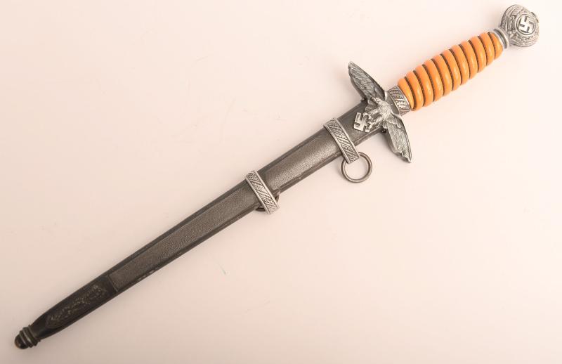 GERMAN WWII LUFTWAFFE 2ND PATTERN OFFICERS DAGGER.