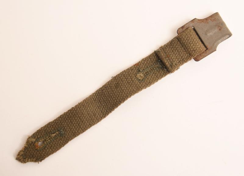 GERMAN WWII GAS MASK STEADYING STRAP.