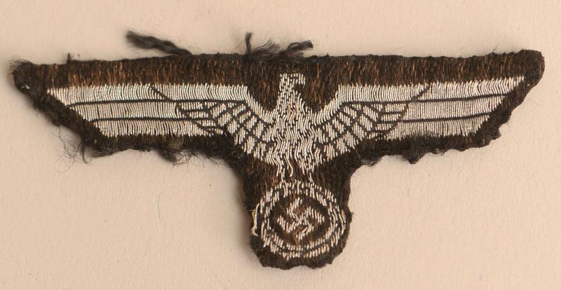 GERMAN WWII ARMY PANZER OFFICERS BEVO CAP EAGLE.