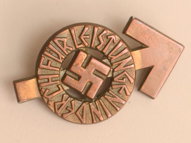 GERMAN WWII HITLER YOUTH PROFICIENCY BADGE.