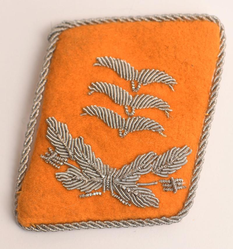 GERMAN WWII LUFTWAFFE HAUPTMANS COLLAR PATCH.