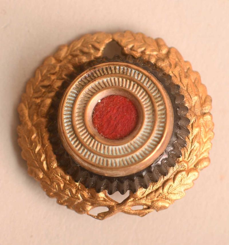 Regimentals | GERMAN WWII THIRD REICH POSTAL OFFICIALS CAP COCKADE IN GOLD.