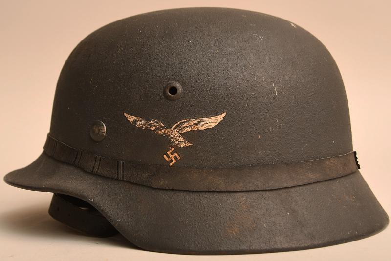 GERMAN WWII  LUFTWAFFE REWORKED M35 SINGLE DECAL COMBAT HELMET.