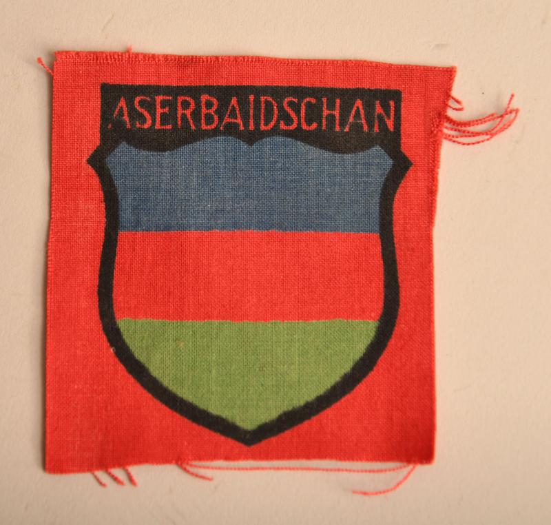 GERMAN WWII ASERBAIDSCHAN PRINTED VOLUNTEER ARM SHIELD.