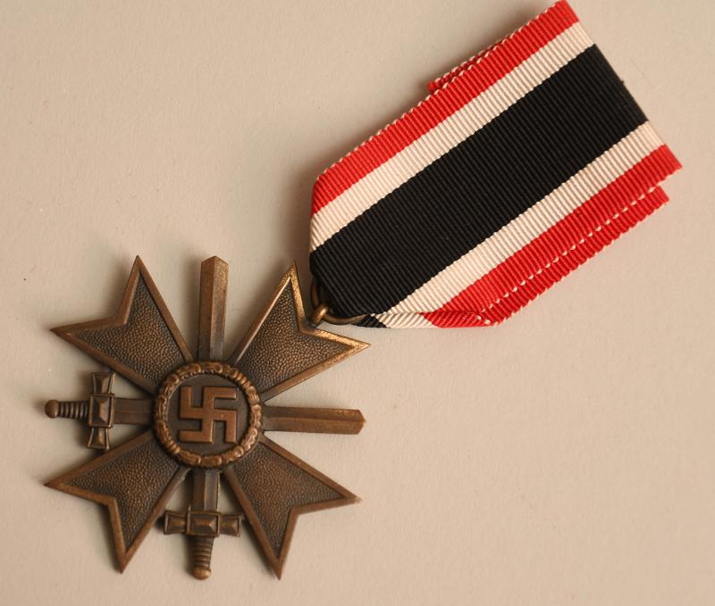 GERMAN WWII WAR SERVICE CROSS SECOND CLASS WITH SWORDS.