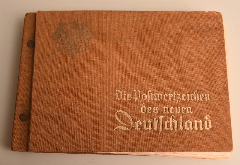 GERMAN WWII 1933 STAMP COLLECTORS ALBUM.