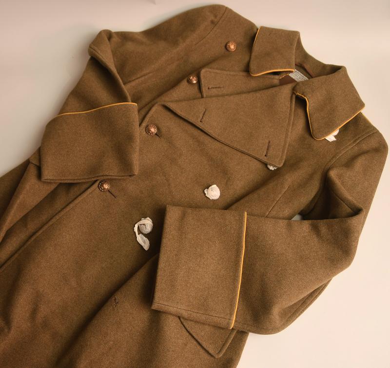 BRITISH WWI 12TH LANCERS OFFICERS TUNIC AND GREATCOAT.