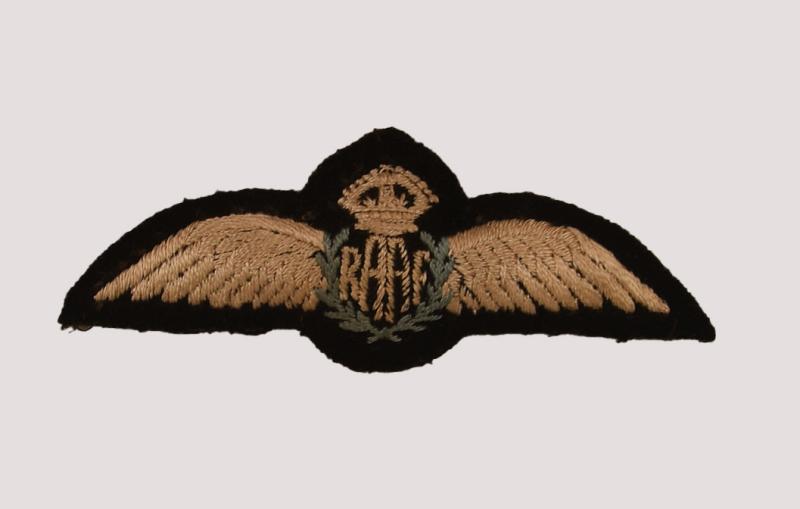 WWII ROYAL AUSTRALIAN AIR FORCE PILOT’S WINGS.