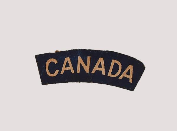 WWII CANADA PRINTED AIR FORCE SHOULDER TITLE.