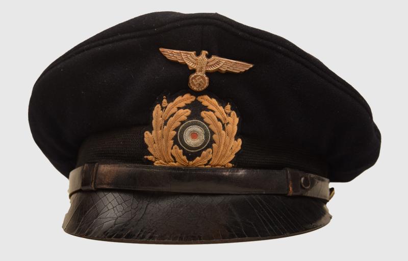 GERMAN WWII KRIEGSMARINE NCO CRUSHER VISOR CAP.