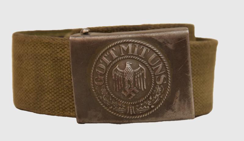GERMAN WWII TROPICAL ARMY WAIST BELT AND BUCKLE.
