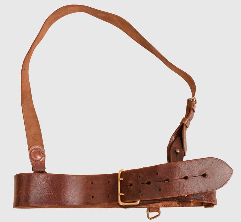 BRITISH WWI SAM BROWNE BELT AND CROSS STRAP.