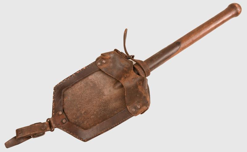 AUSTRIAN WWI ENTRENCHING TOOL.