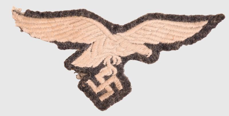 GERMAN WWII LUFTWAFFE MANS BREAST EAGLE.