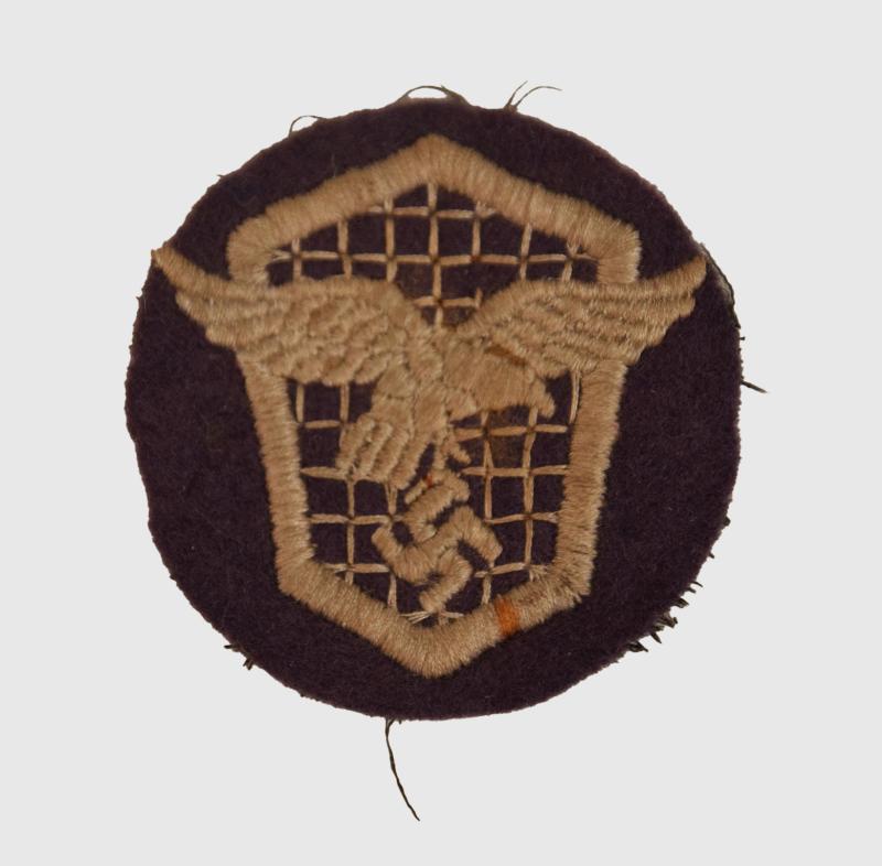 GERMAN WWII LUFTWAFFE DRIVER QUALIFICATION BADGE.