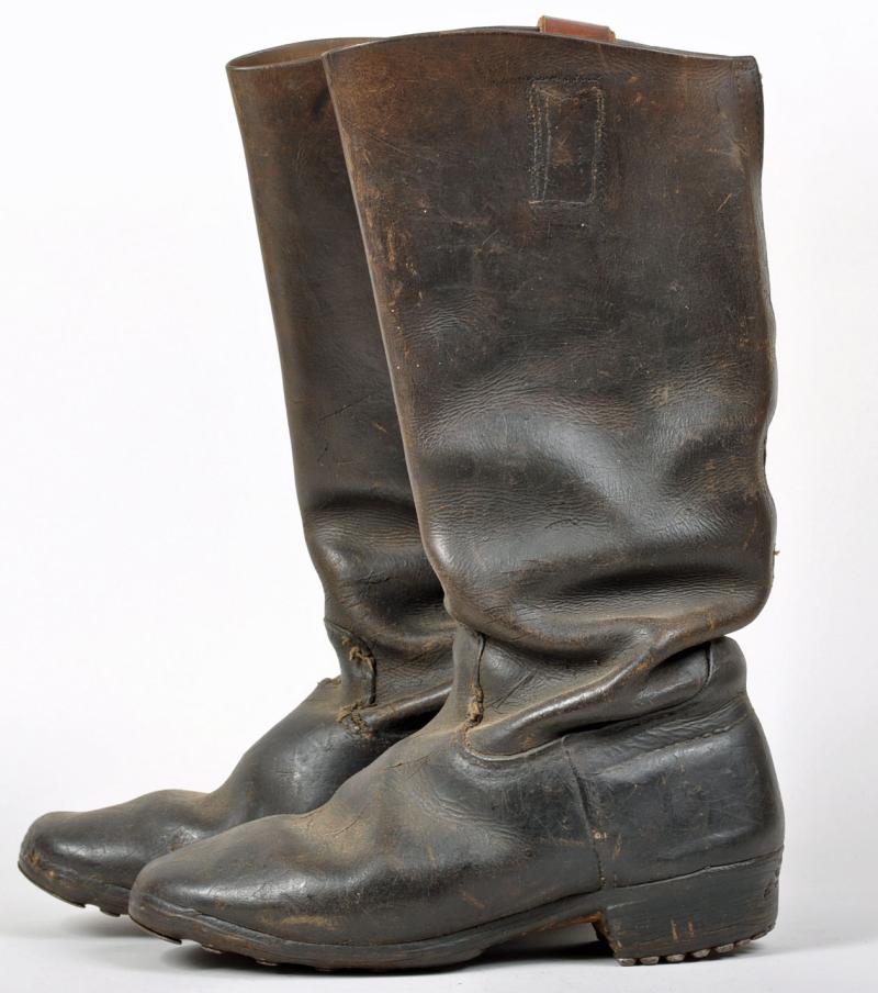 GERMAN WWII ENLISTED MANS OR NCO CAVALRY BOOTS.