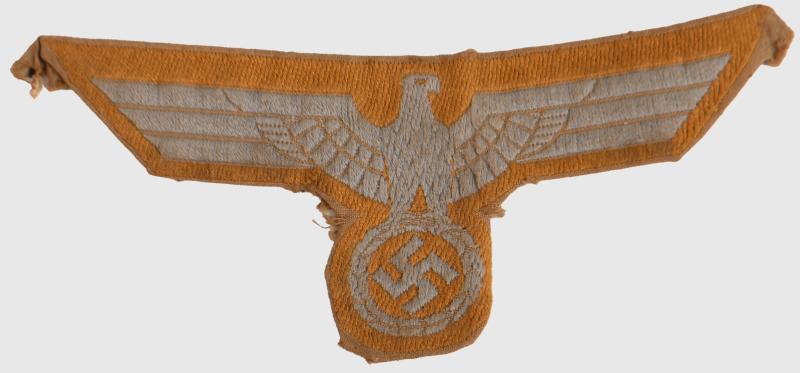 GERMAN WWII AFRIKA KORPS BREAST EAGLE.