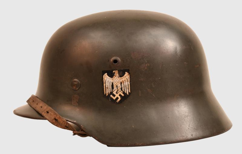 GERMAN WWII DOUBLE DECAL ARMY COMBAT HELMET.