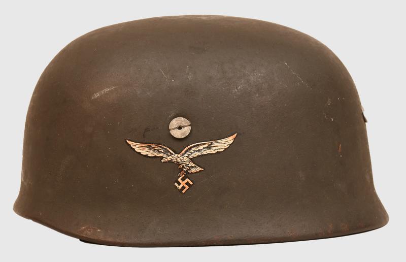 GERMAN WWII SINGLE DECAL LUFTWAFFE PARATROOPER HELMET.