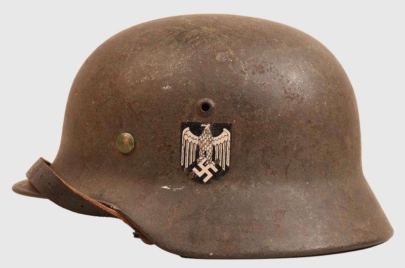 GERMAN WWII M35 ARMY SINGLE DECAL COMBAT HELMET NAMED.