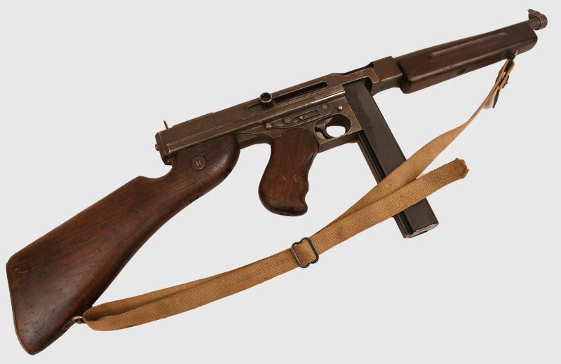 US WWII THOMPSON SUBMACHINE GUN.