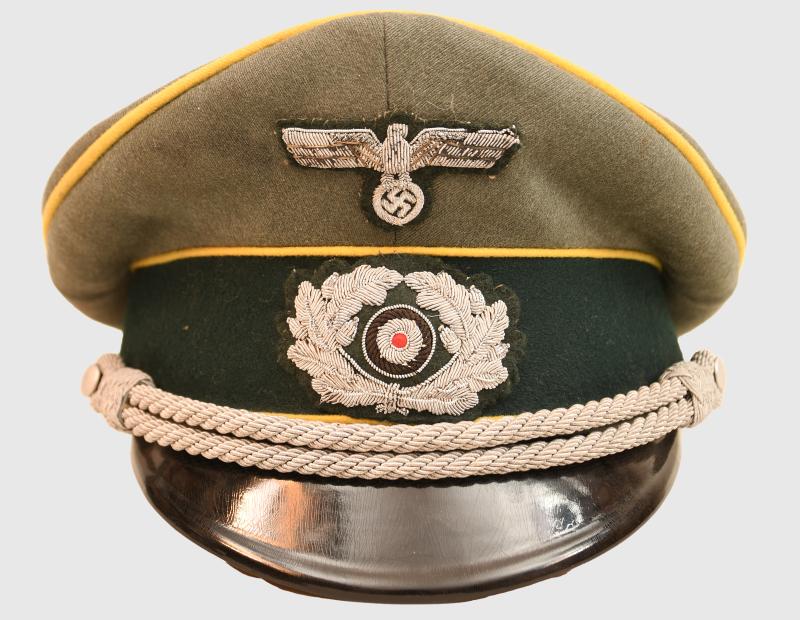 GERMAN WWII SIGNALS OFFICERS DOUBLE EREL MARKED VISOR CAP.