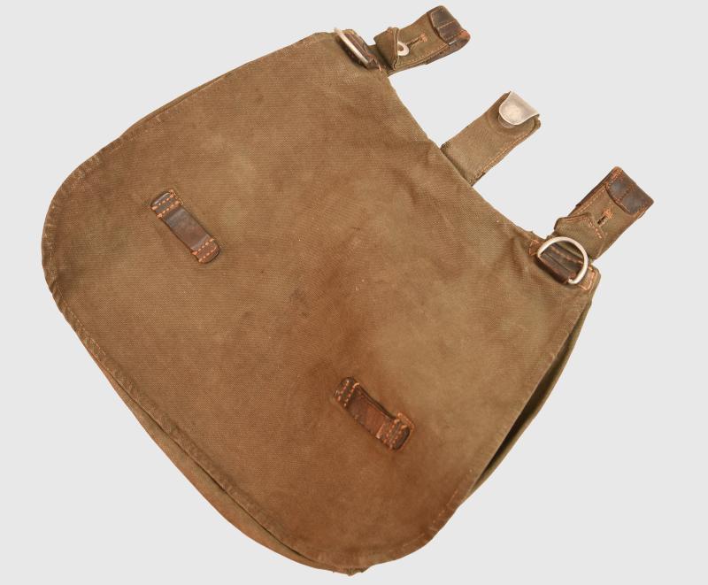 GERMAN WWII ARMY BREAD BAG.