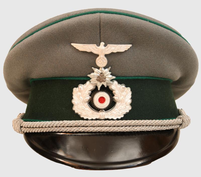 GERMAN WWII MOUNTAIN TROOP OFFICERS VISOR CAP.