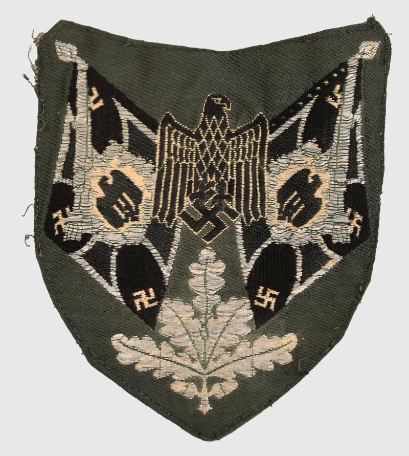 GERMAN WWII ARMY PIONEER REGIMENT STANDARD BEARER’S ARM PATCH.