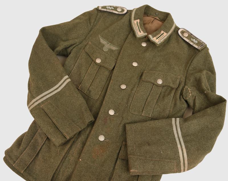 GERMAN WWII MEDICAL M43 DER SPEISS COMBAT TUNIC.