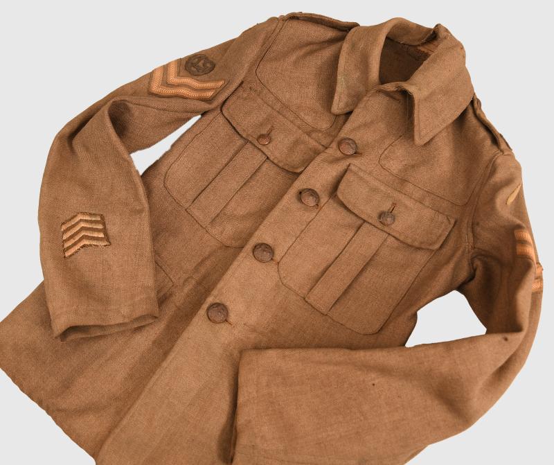 BRITISH WWI GLOUCESTERSHIRE REGIMENT BATTLE PATCHED 1902 COMBAT TUNIC.