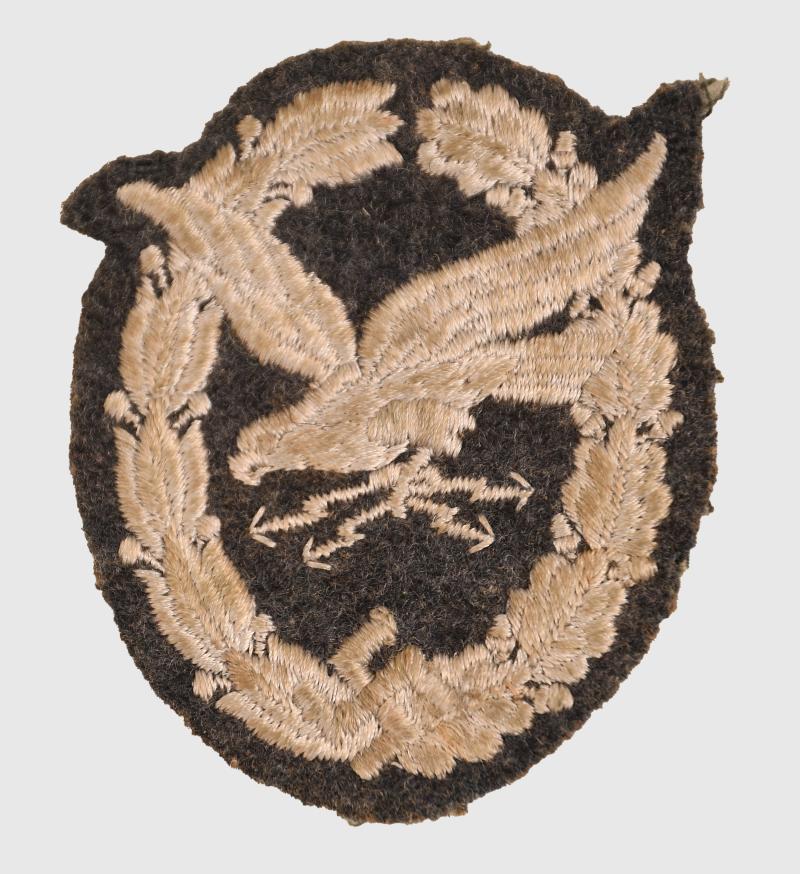 GERMAN WWII LUFTWAFFE WIRELESS OPERATOR/AIR GUNNER BREAST BADGE.