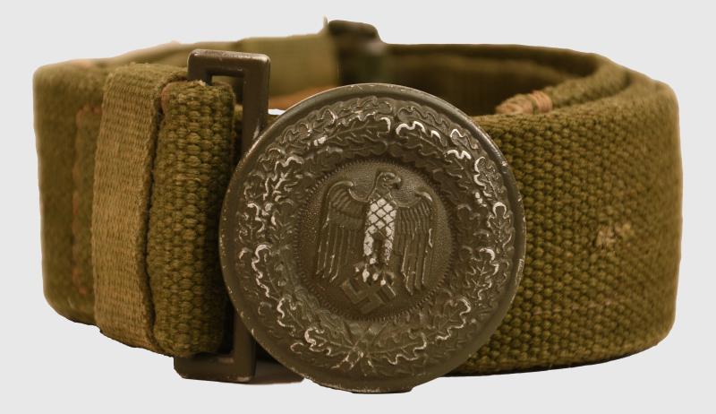 GERMAN WWII ARMY TROPICAL OFFICERS EARLY GREEN WAISTBELT.