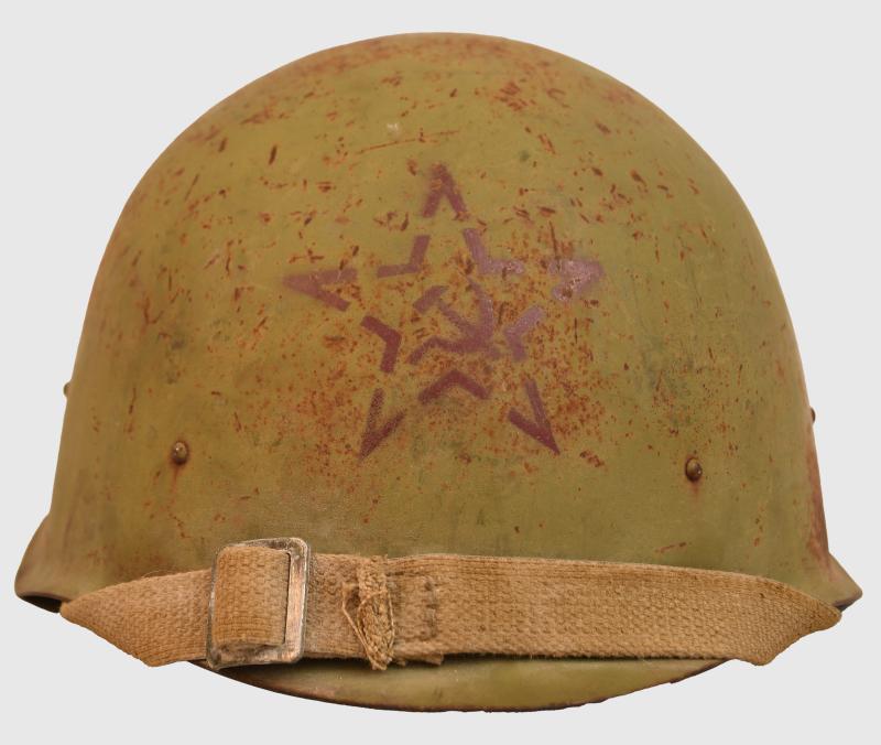 RUSSIAN WWII M40 COMBAT HELMET.