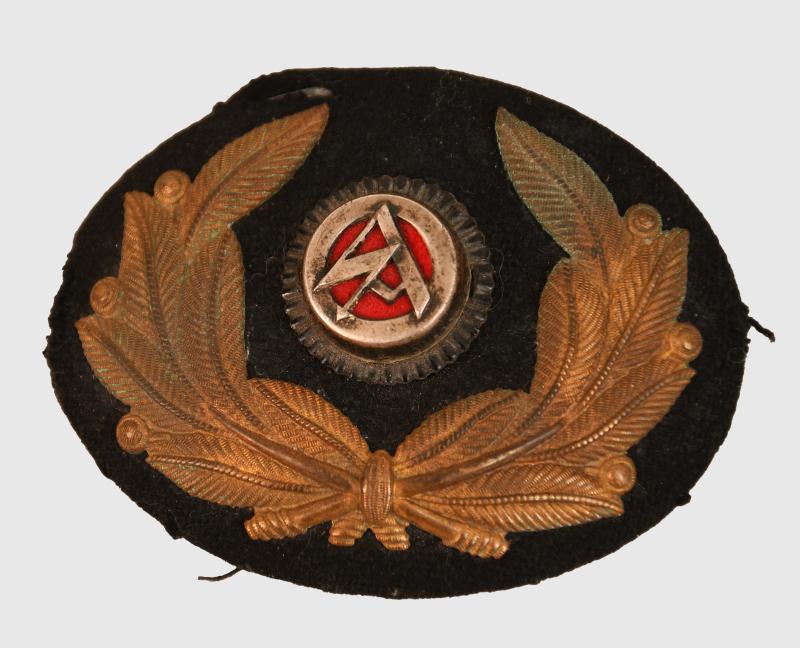 GERMAN WWII SA MARINE VISOR CAP COCKADE.