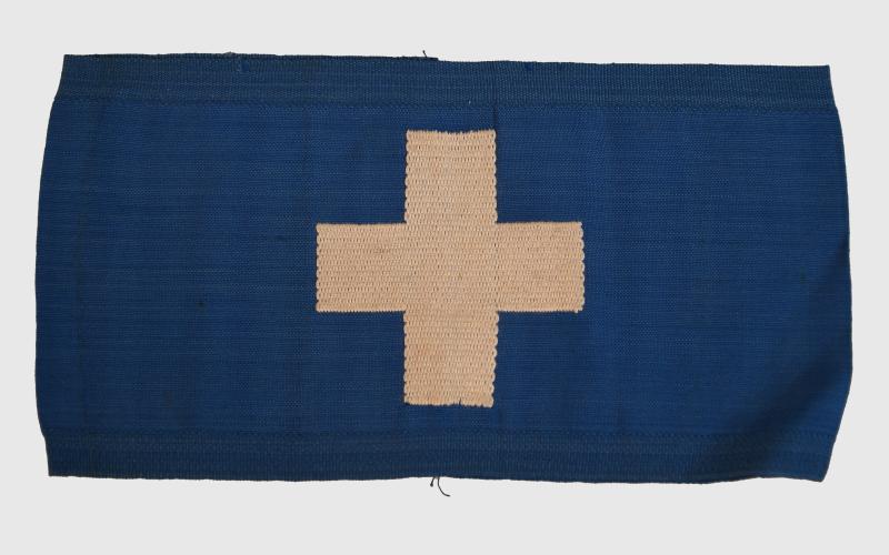 GERMAN WWII LUFTSCHUTZ MEDICAL SERVICE ARMBAND.