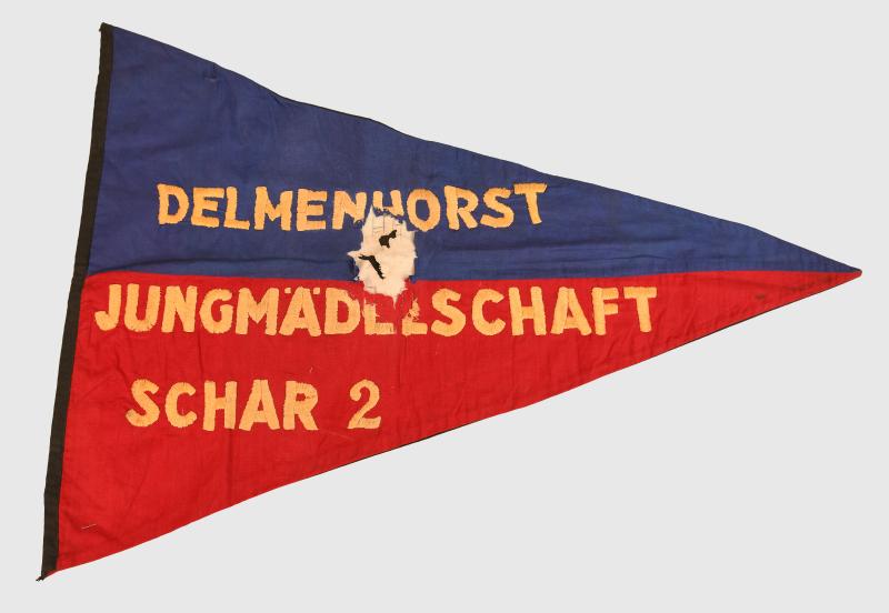 GERMAN WWII GERMAN FEMALE YOUTH GROUP FLAG.