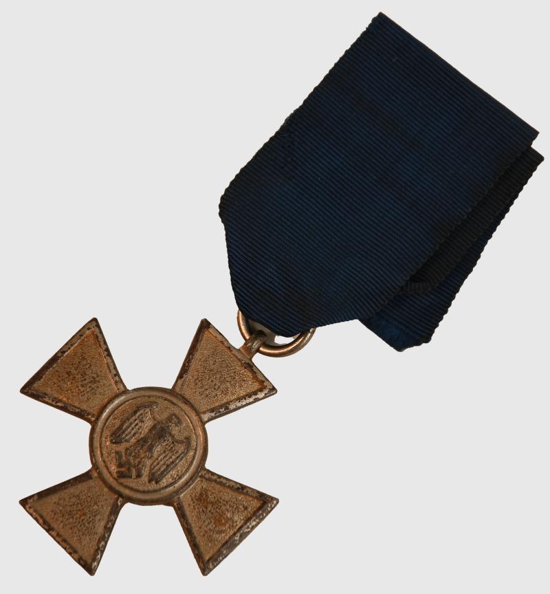 GERMAN WWII  25 YEAR ARMED FORCES LONG SERVICE MEDAL.