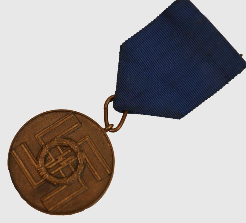 GERMAN WWII SS EIGHT YEAR LONG SERVICE MEDAL.