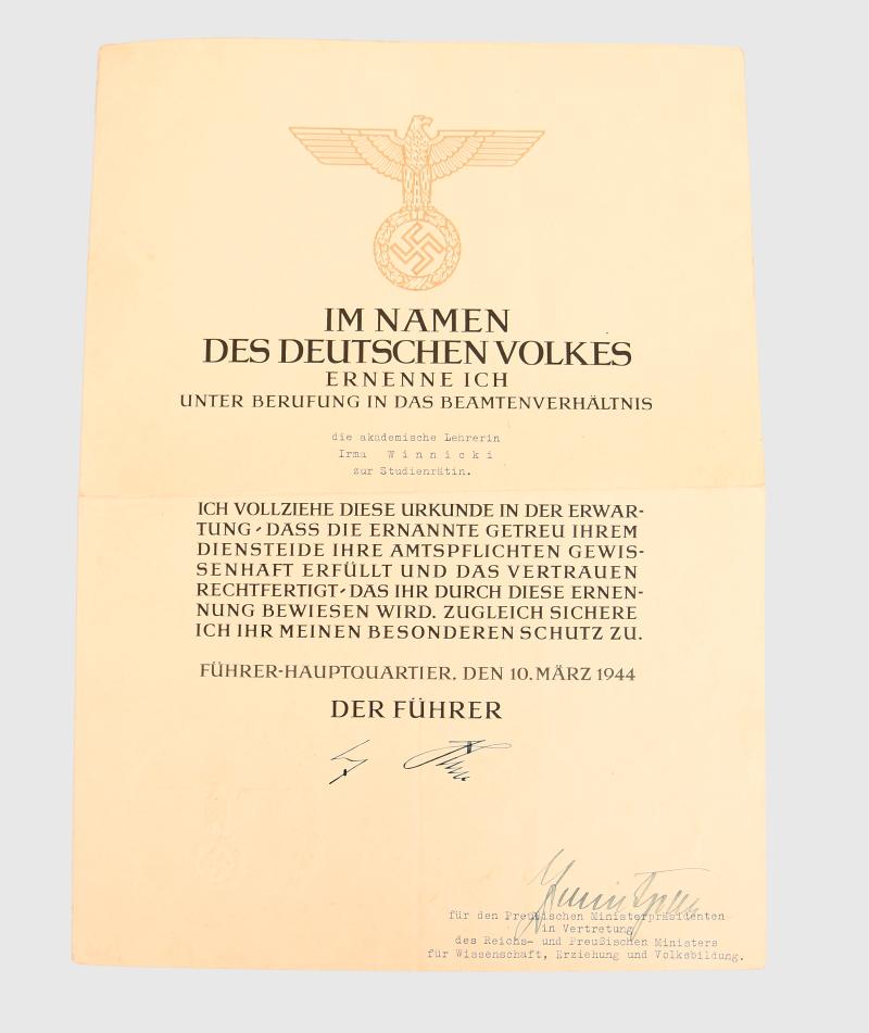 GERMAN WWII LARGE FORMAT CITATION WITH ORIGINAL ADOLF HITLER SIGNATURE.