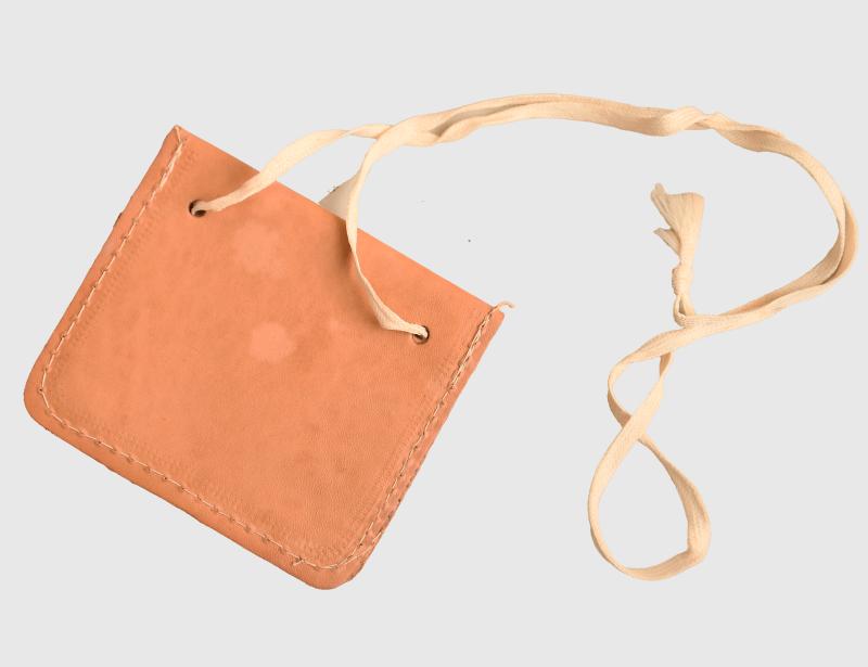 regimentals-german-wwii-armed-forces-identity-disc-pouch