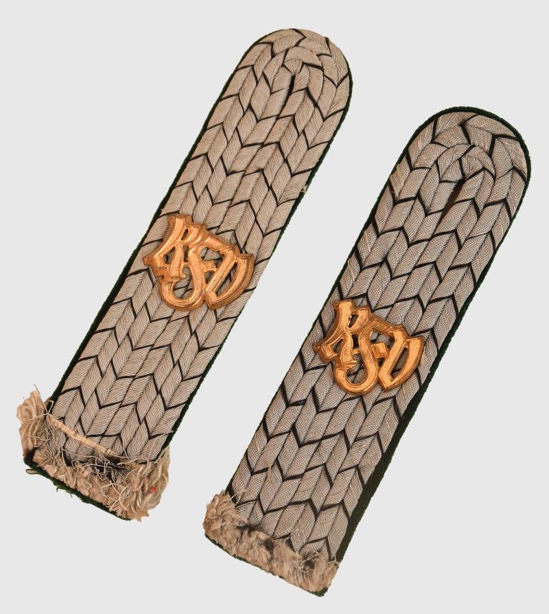 GERMAN WWII CUSTOMS OFFICIALS SHOULDER BOARDS.