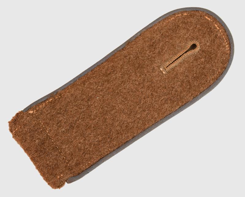 GERMAN WWII TROPICAL TRANSPORT GREATCOAT SHOULDER BOARD.