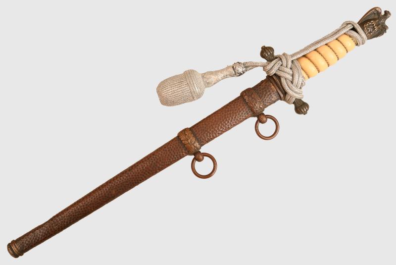 GERMAN WWII KRIEGSMARINE OFFICERS DAGGER.