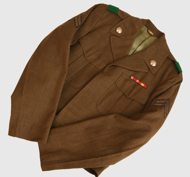 AMERICAN WWII ENGINEERS ENLISTED MANS IKE JACKET.