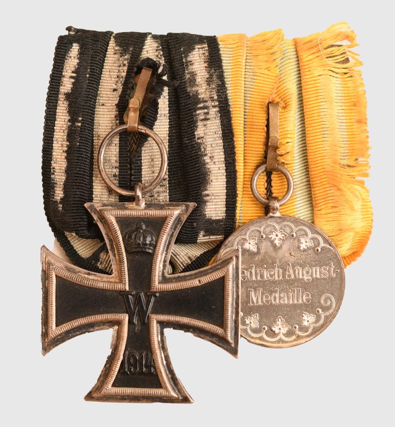 GERMAN WWI IRON CROSS PAIR.
