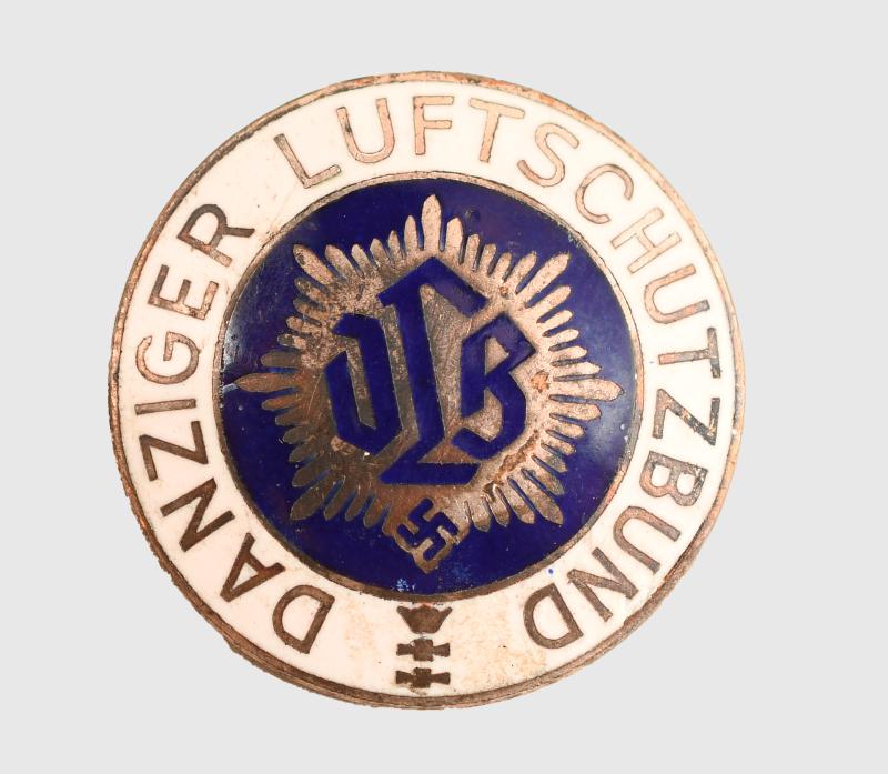 GERMAN WWII DANZIG LUFTSCHUTZ MEMBERSHIP PIN.